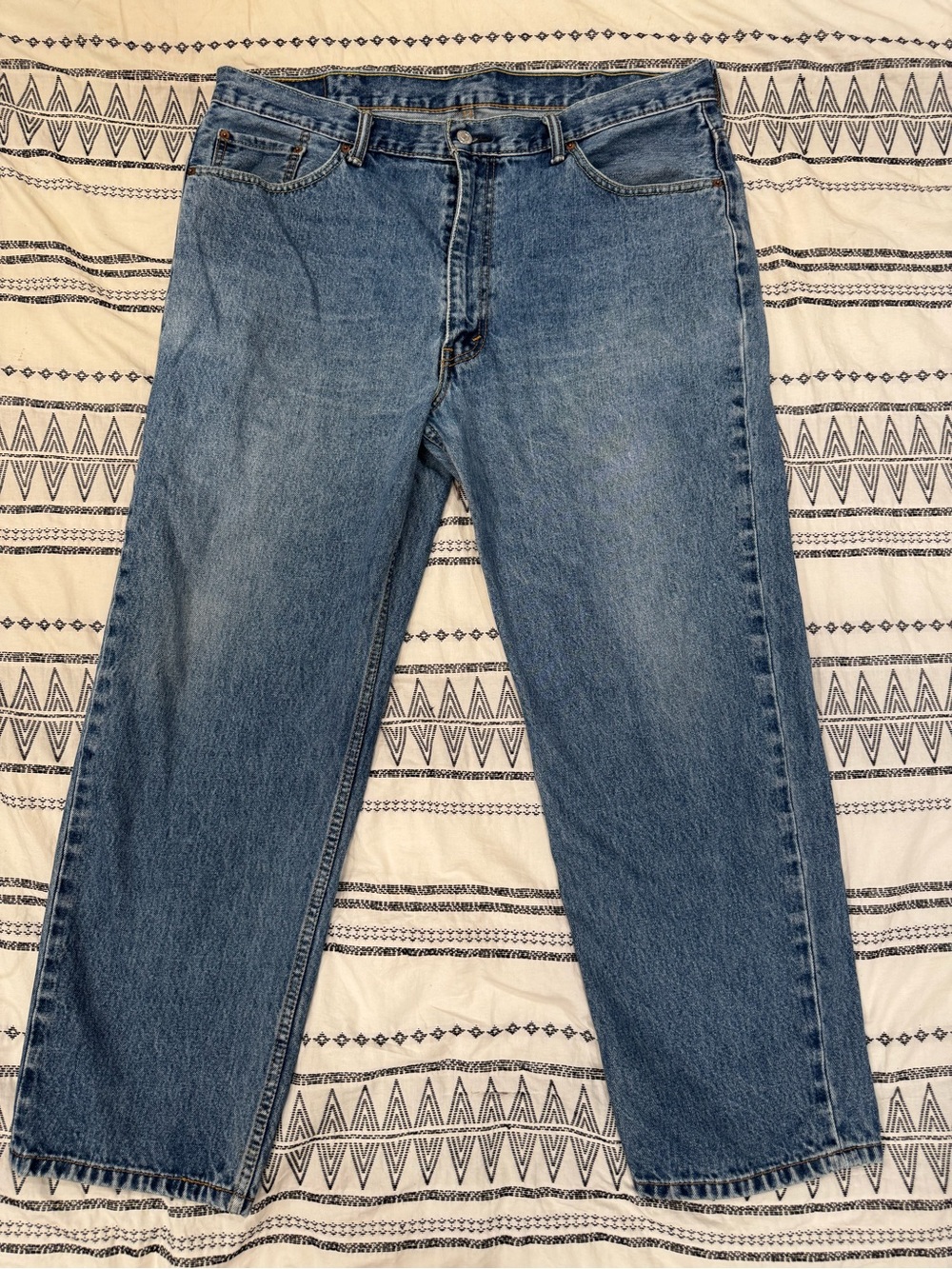Men's Classic Straight-Leg Blue Jeans